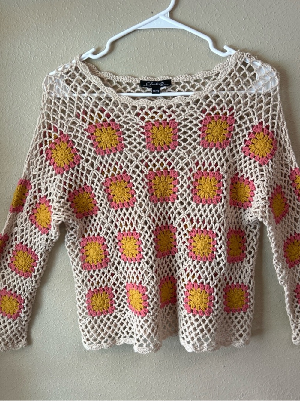 Charlie B Granny Square Crochet Top with Scallop trim, Flare Sleeve Size XS 0139